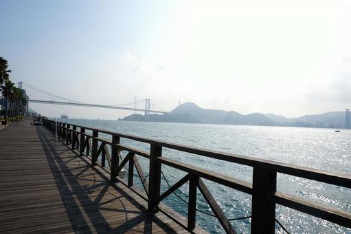 山口県唐戸市場から見た海 山口県,新下関,唐戸市場の写真素材