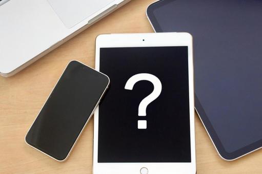 タブレットとスマホ　？イメージ はてな,？,質問の写真素材