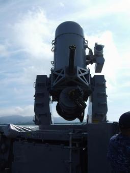 20mmCIWS 高性能機関砲と夏空 20mmCIWS 高性能機関砲と夏空 護衛艦,機関砲,20mmciwsの写真素材