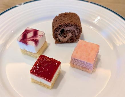 Small cakes, bite-sized sweets, JPG Small cakes, bite-sized sweets, JPG