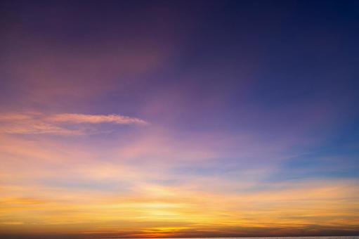 夕方の空 夕方の空の写真
