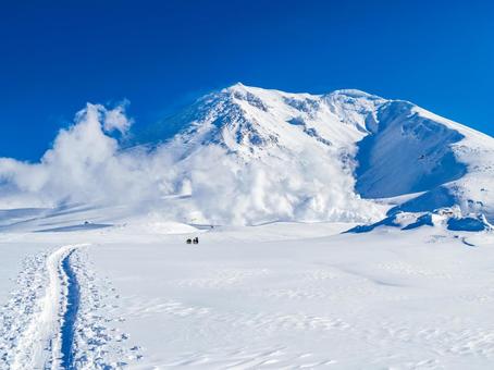 冬の旭岳 冬の旭岳 大雪山,北海道,日本百名山の写真素材