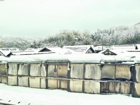 日本家屋と雪景色 日本家屋と雪景色 雪,雪景色,建物の写真素材