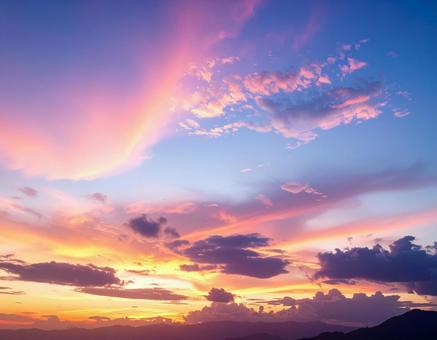 綺麗な夕焼けの風景写真 綺麗な夕焼けの風景写真の写真