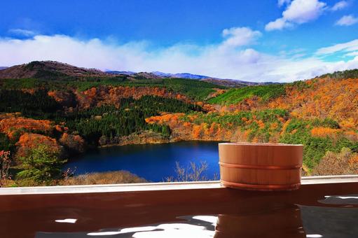 An open-air bath that you can enter while watching the spectacular view of autumn, JPG An open-air bath that you can enter while watching the spectacular view of autumn, hot spring, outdoor bath, bath, JPG