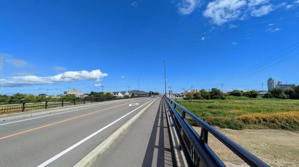 蒼社川-44 蒼社川-44 蒼社川,今治市,青空の写真素材