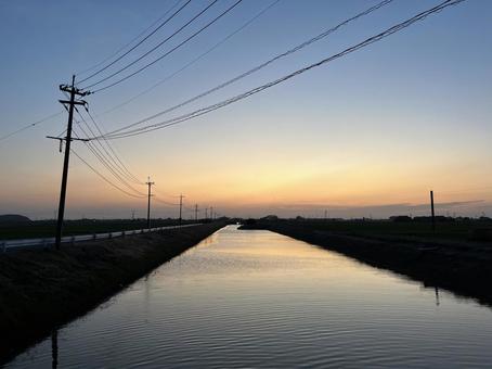 夕暮れの凪 夕暮れの凪の写真
