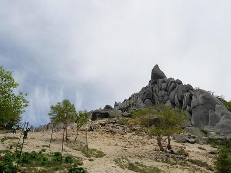 地蔵ヶ岳のオベリスク 地蔵ヶ岳のオベリスク 鳳凰三山,オベリスク,岩峰の写真素材