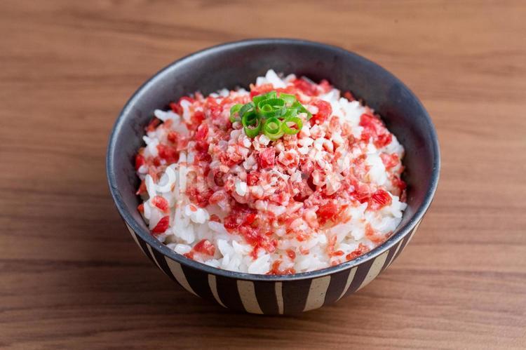 牛トロフレークご飯（ネギあり） 牛肉,フレーク,冷凍食品の写真素材