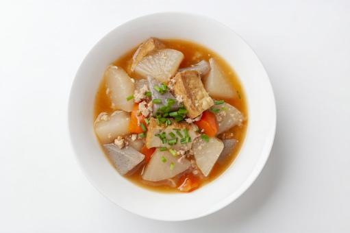 根菜と厚揚げの煮物 根菜と厚揚げの煮物,煮物,根菜の写真素材