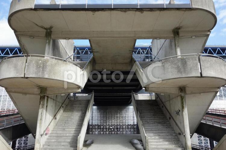 左右対称の階段 階段,左右対称,外国の写真素材