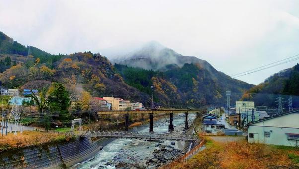 姫川にかかる鉄橋 風景,自然,景色の写真素材
