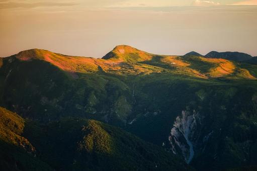 北アルプスの立山連峰の五色ヶ原 北アルプスの立山連峰の五色ヶ原 北アルプス,立山連峰,立山の写真素材