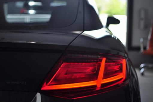 輸入車クーペのテールライト 輸入車クーペのテールライトの写真