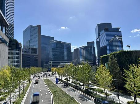 大阪のビル並ぶ道路 大阪,大阪駅,日本の写真素材