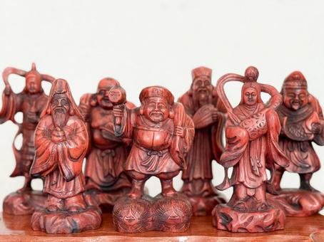 木彫りの七福神 木彫りの七福神 恵比寿天,大黒天,弁財天の写真素材