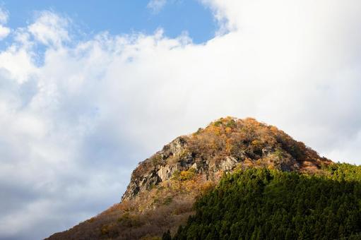 秋のゴリラ山⑻ 秋,紅葉,ゴリラ岩の写真素材