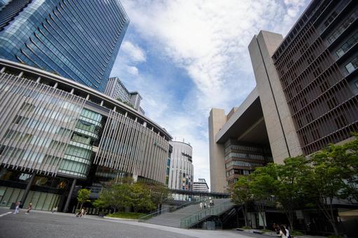 グランフロント大阪とJR大阪駅ビル グランフロント大阪とJR大阪駅ビル グランフロント大阪,jr大阪駅ビル,大阪の写真素材