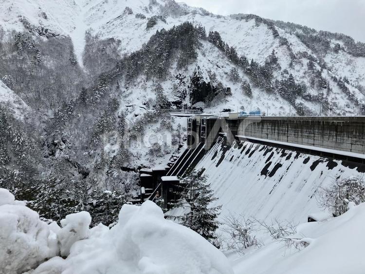 雪国のダム　大谷ダム　新潟県 雪国のダム,大谷ダム,雪の写真素材