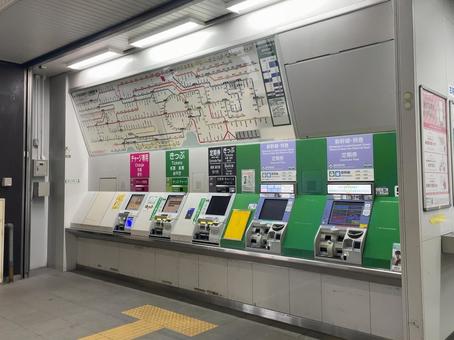 古河駅 運賃表と券売機 古河駅 運賃表と券売機 鉄道,電車,列車の写真素材