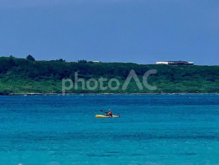 宮古島の海 スカイブルー,空,海の写真素材