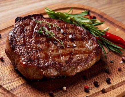 肉厚ステーキ 肉厚ステーキの写真