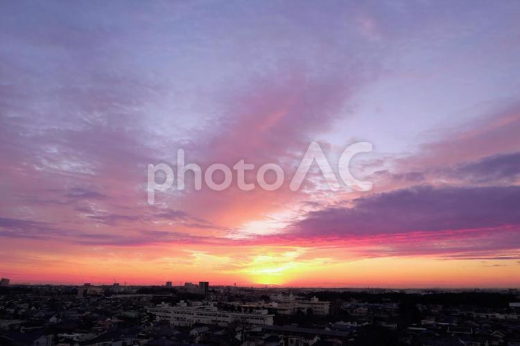 朝焼け　日の出　dawn  朝焼け,夜明け,朝焼け雲の写真素材