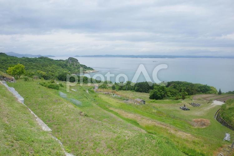 島からのぞむ海 海,曇り,風景の写真素材