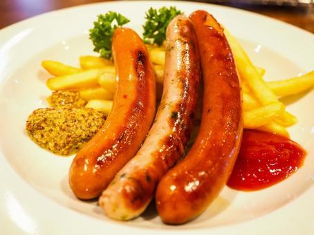 ソーセージ&ウインナーとポテト ソーセージ&ウインナーとポテトの写真