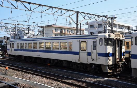 キハ40形気動車 キハ40形気動車の写真