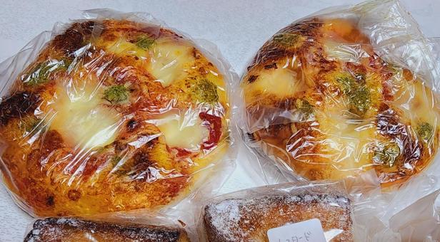 ピザパン ピザパン ピザ,天然酵母パン,パンの写真素材