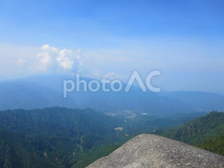 南木曽岳（山頂より景色の良い展望地から） 南木曽岳,山,登山の写真素材