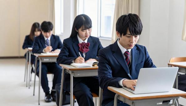 ライバル 予備校で勉強する学生 ライバル 予備校で勉強する学生の写真