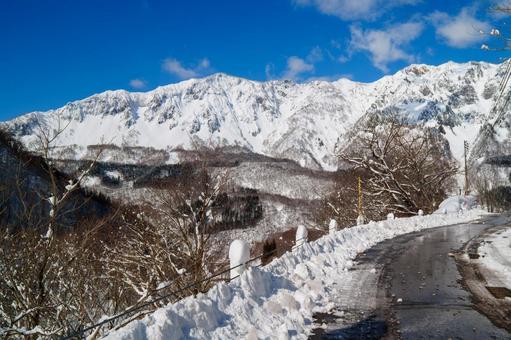 250320秋山郷上野原 250320秋山郷上野原 秋山郷,長野県,栄村の写真素材