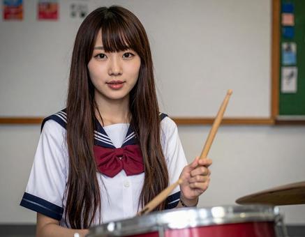 ドラムの練習中 ドラムの練習中の写真