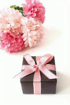 リボンをかけたプレゼントボックス プレゼント,ボックス,箱の写真素材