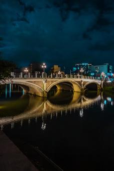 【石川】夜のひがし茶屋街と浅野川の写真