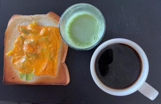 Lunch such as toasted bread with asparagus and cheese, lunch, toast bread, toast, JPG