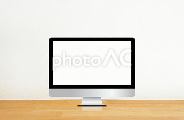 画面透過PSD　木の机とデスクトップ小 パソコン,ノートパソコン,ノートpcの写真素材