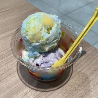 カラフルアイスクリームダブル カラフルアイスクリームダブルの写真