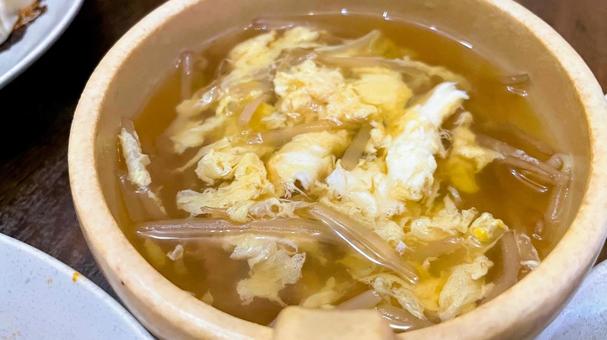 もやしたっぷり卵スープ もやし,卵,卵スープの写真素材