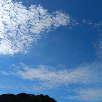 おそい秋雲の季節が来た おそい秋雲の季節が来たの写真