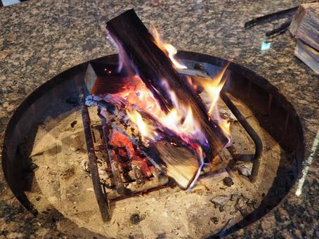 焚き火 焚き火,たき火,炎の写真素材