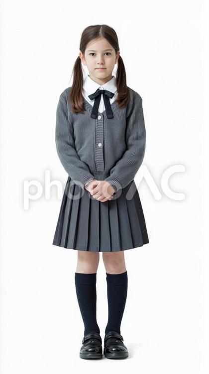 学生服を着た女の子の全身ショット 女の子,人物,ポートレートの写真素材
