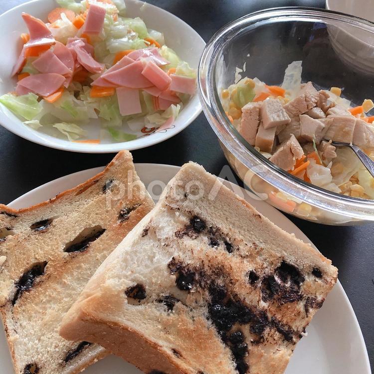 手作りレーズンパン 食事,食卓,食べ物の写真素材