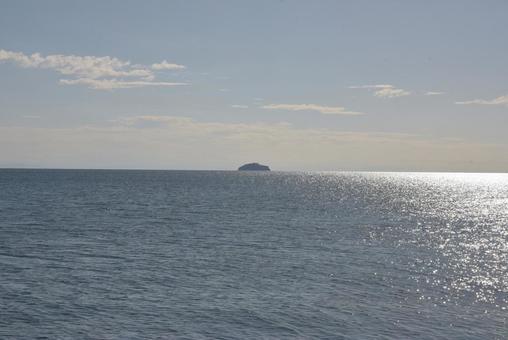 穏やかな海の風景の写真