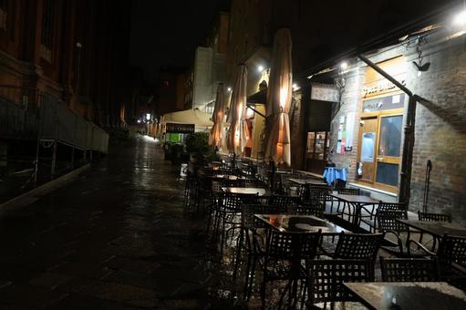 ボローニャの路地 イタリア,ボローニャ,路地の写真素材