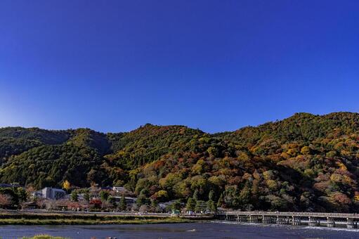 京都　嵐山　渡月橋　紅葉 嵐山,渡月橋,桂川の写真素材