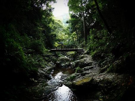 川辺町南天の滝の橋 南天の滝,橋,めがね橋の写真素材