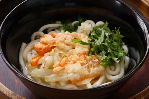 天ぷらうどん(かき揚げ) 天ぷらうどん(かき揚げ) うどん,かき揚げ,天ぷらの写真素材